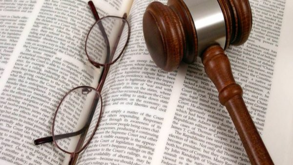 الكتابة والترجمة القانونية للعقود وتقنيات الصياغة التشريعية