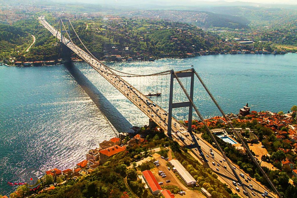 جسر البوسفور شريان اسطنبول