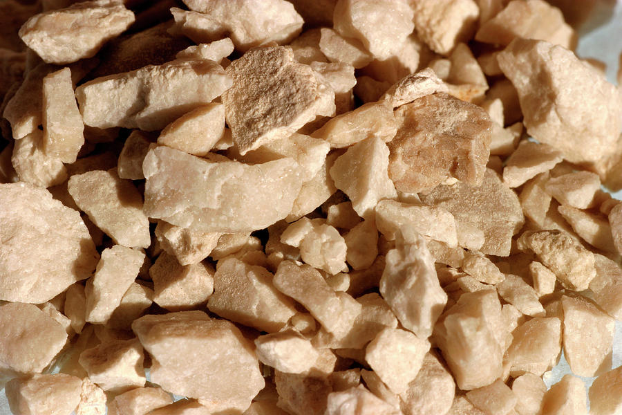 تحليل جودة مكامن الحجر الرملي وأنواع الصخور الكربونية