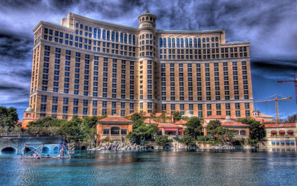 Hotel Management - Distribution and Revenue and Demand Management and Specialization